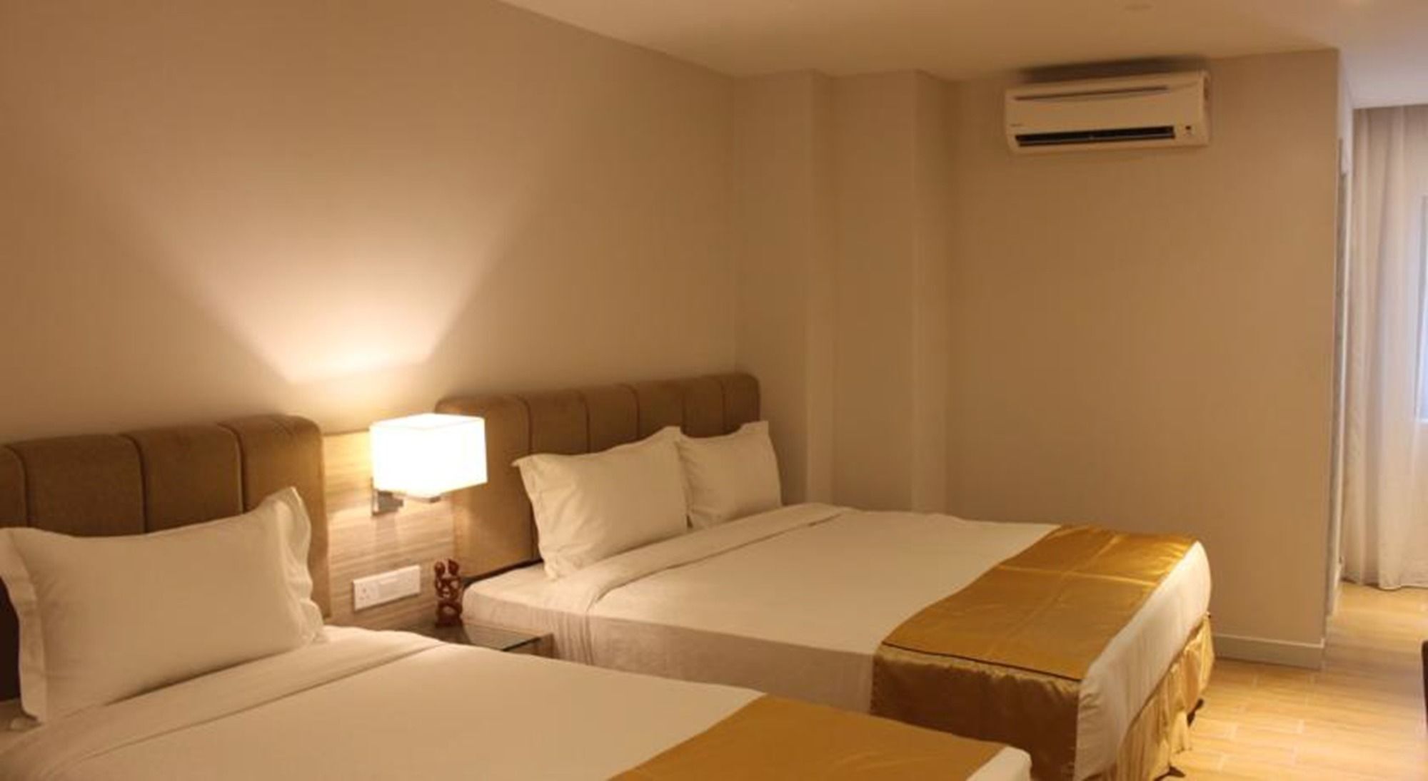 Nu Hotel @ Kl Sentral Куала-Лумпур Экстерьер фото
